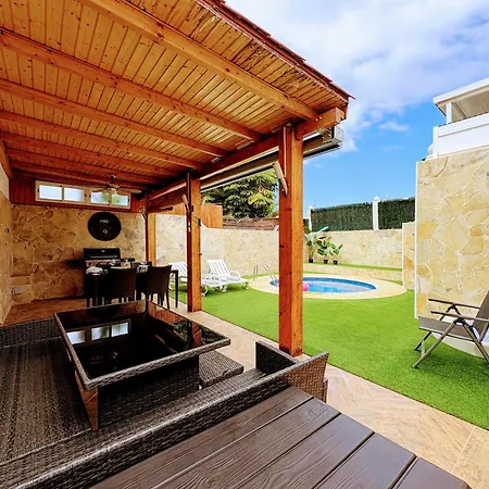 Valeria By Wave Villa *